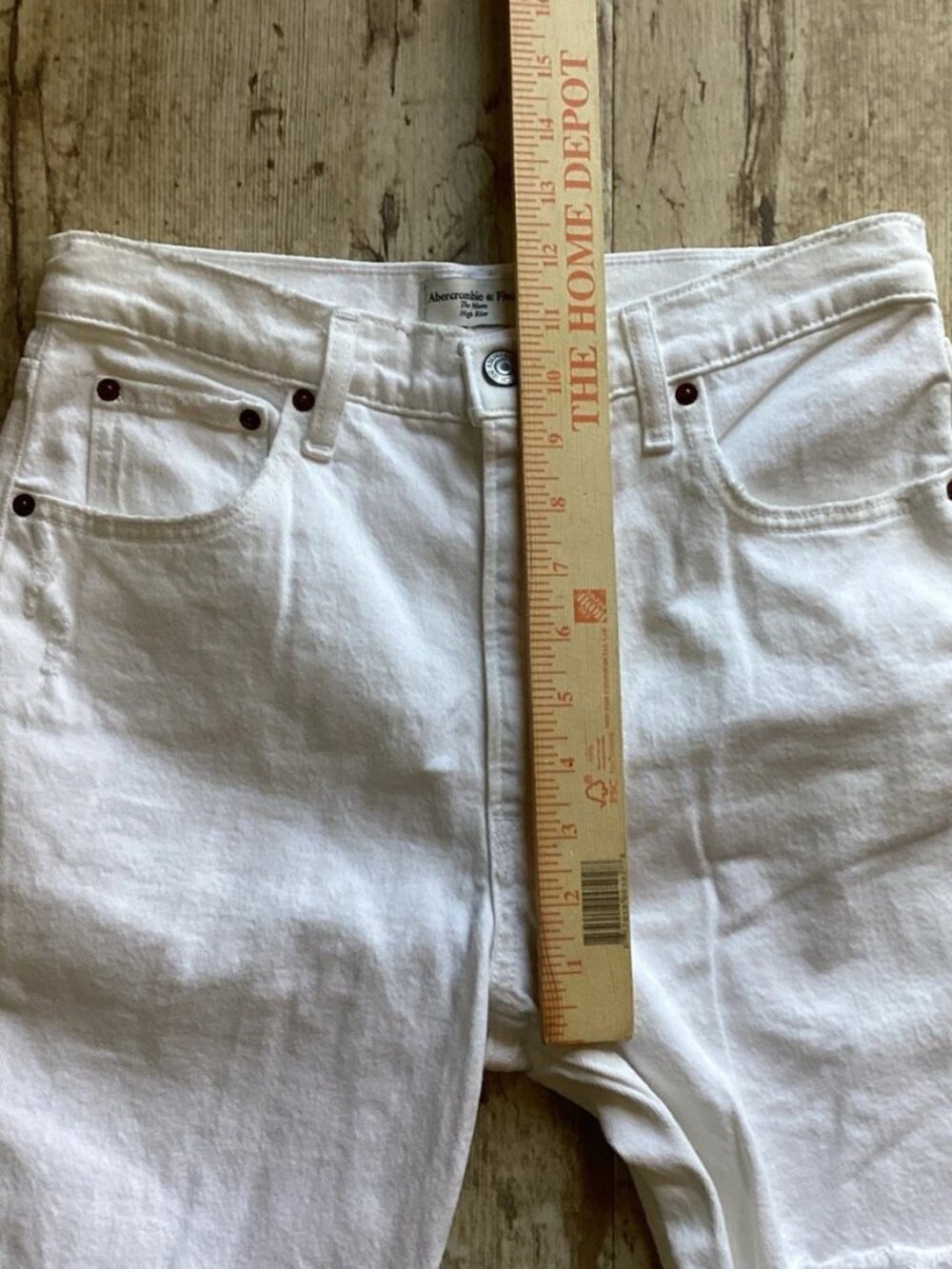 ABERCROMBIE & FITCH The Mom High Rise White Jeans Distressed Women’s 27/4S - Picture 5 of 8